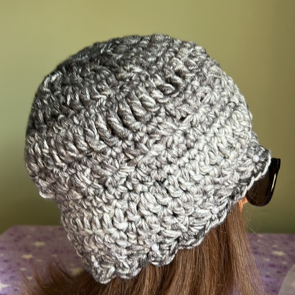 Chic crochet beanie medium soft acrylic yarn new - Picture 4 of 7